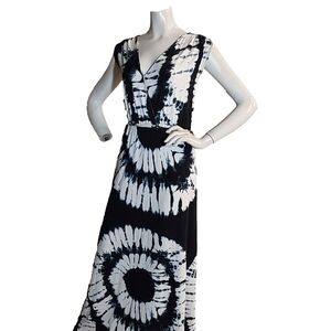 Black and White Tie-Dye Maxi Dress